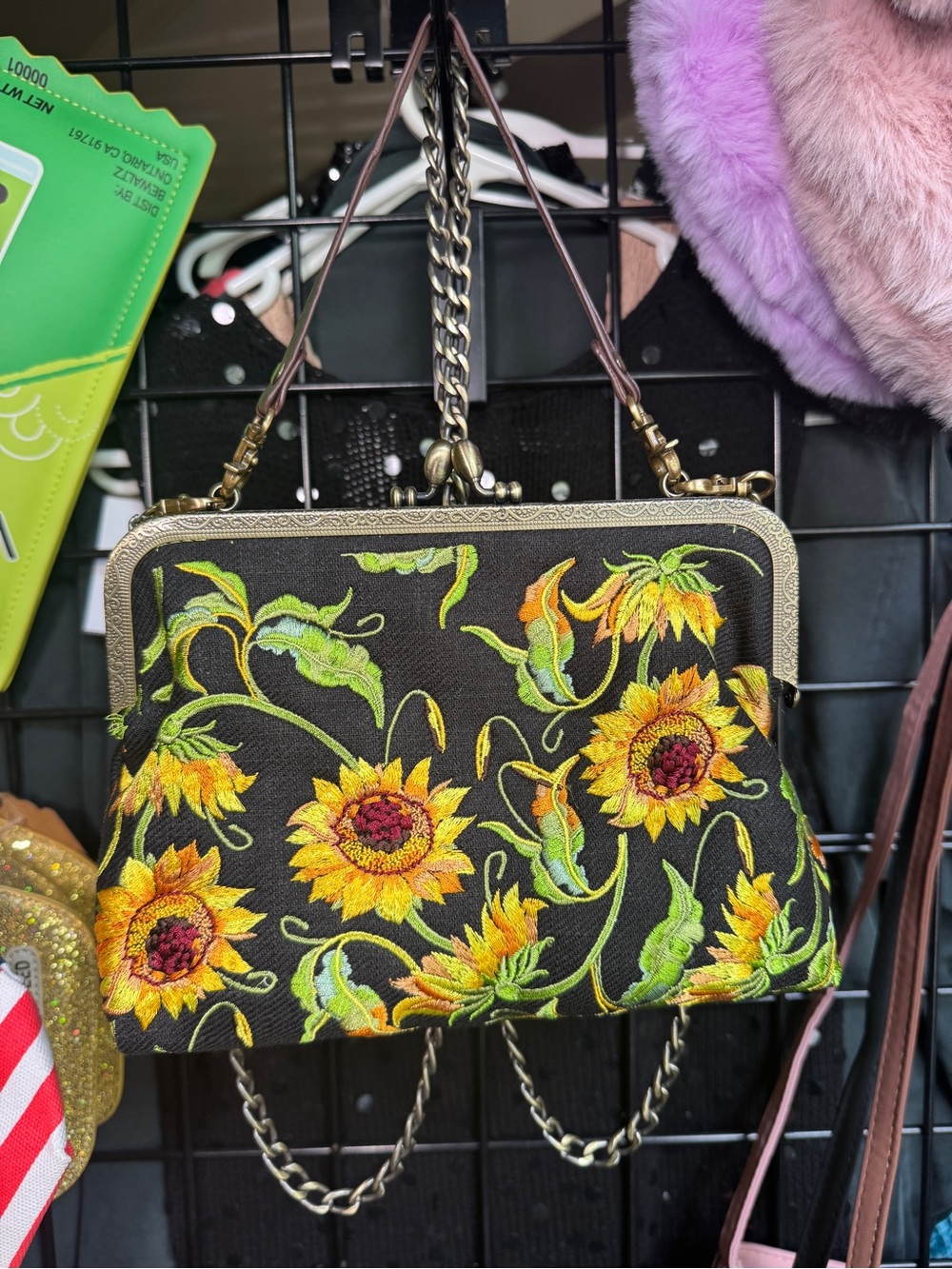 NWOT Sunflower Kisslock Clutch Crossbody Purse